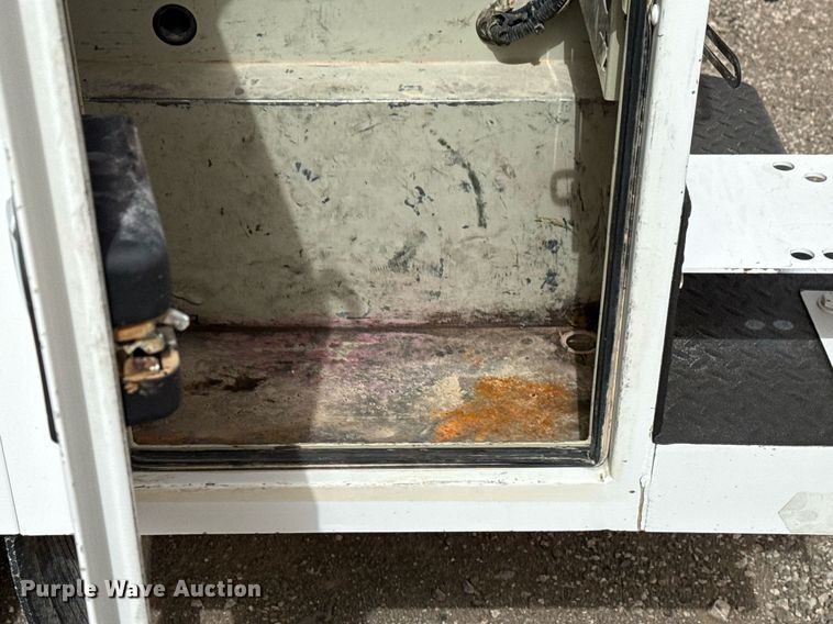 image for item EG2657 2016 Chevrolet Silverado 2500HD Double Cab utility bed pickup truck