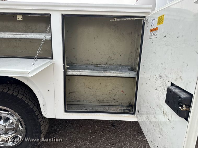 image for item EG2657 2016 Chevrolet Silverado 2500HD Double Cab utility bed pickup truck