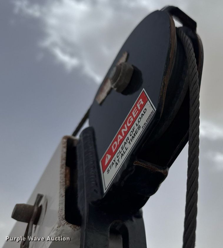 image for item EG2657 2016 Chevrolet Silverado 2500HD Double Cab utility bed pickup truck