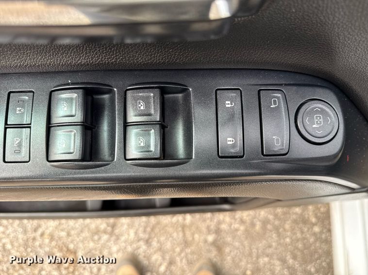 image for item EG2657 2016 Chevrolet Silverado 2500HD Double Cab utility bed pickup truck