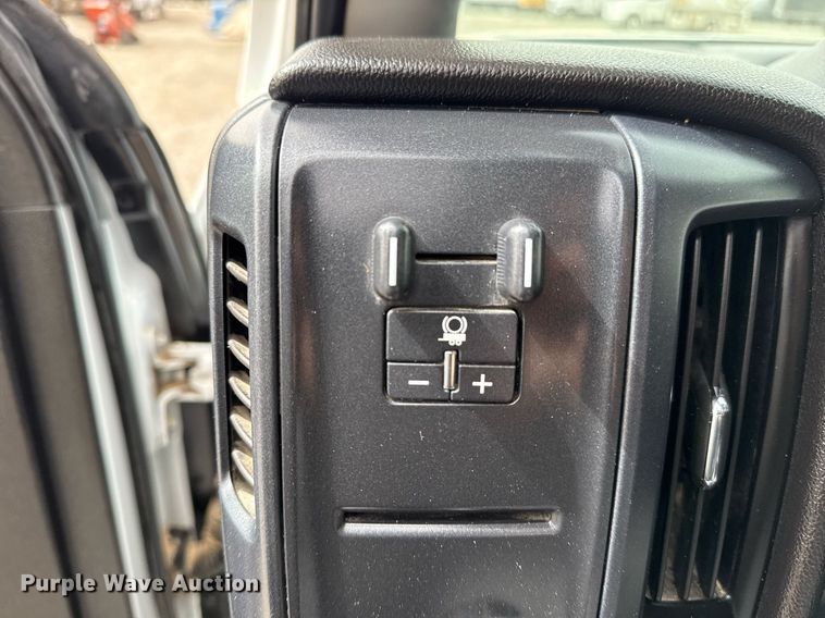 image for item EG2657 2016 Chevrolet Silverado 2500HD Double Cab utility bed pickup truck