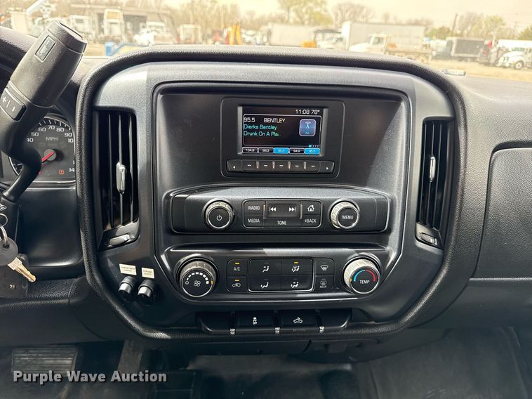 image for item EG2657 2016 Chevrolet Silverado 2500HD Double Cab utility bed pickup truck