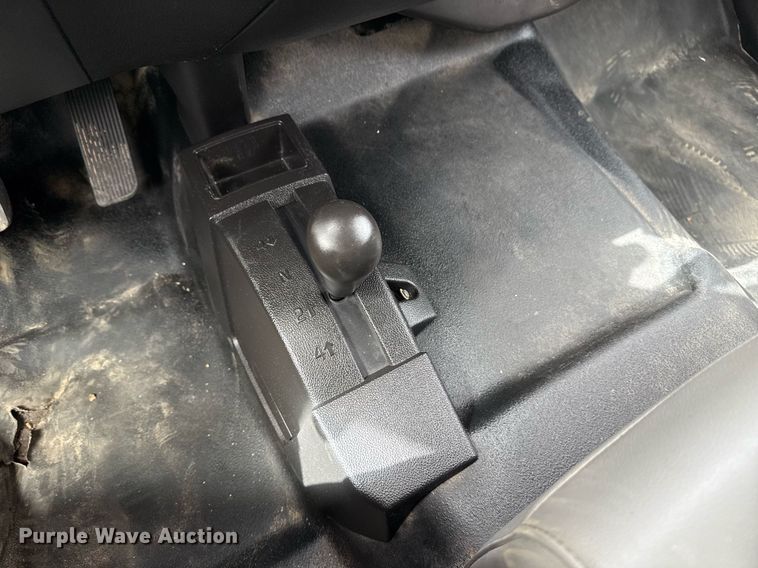 image for item EG2657 2016 Chevrolet Silverado 2500HD Double Cab utility bed pickup truck