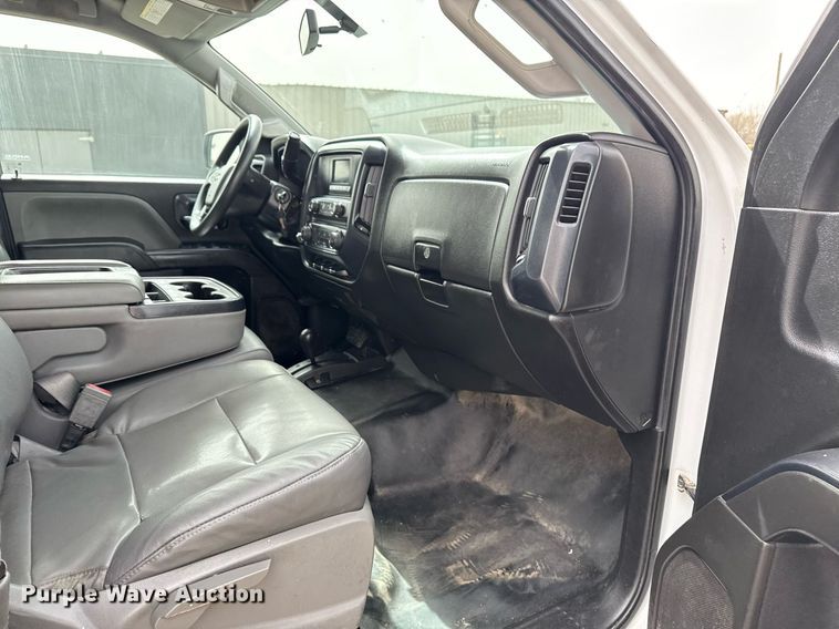 image for item EG2657 2016 Chevrolet Silverado 2500HD Double Cab utility bed pickup truck