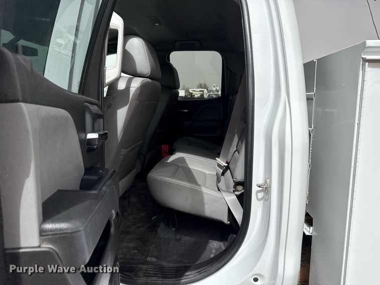 image for item EG2657 2016 Chevrolet Silverado 2500HD Double Cab utility bed pickup truck