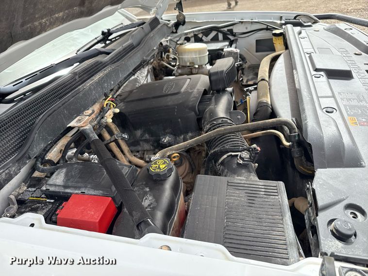 image for item EG2657 2016 Chevrolet Silverado 2500HD Double Cab utility bed pickup truck