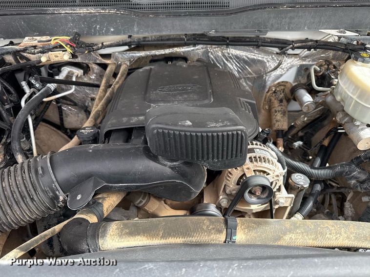 image for item EG2657 2016 Chevrolet Silverado 2500HD Double Cab utility bed pickup truck