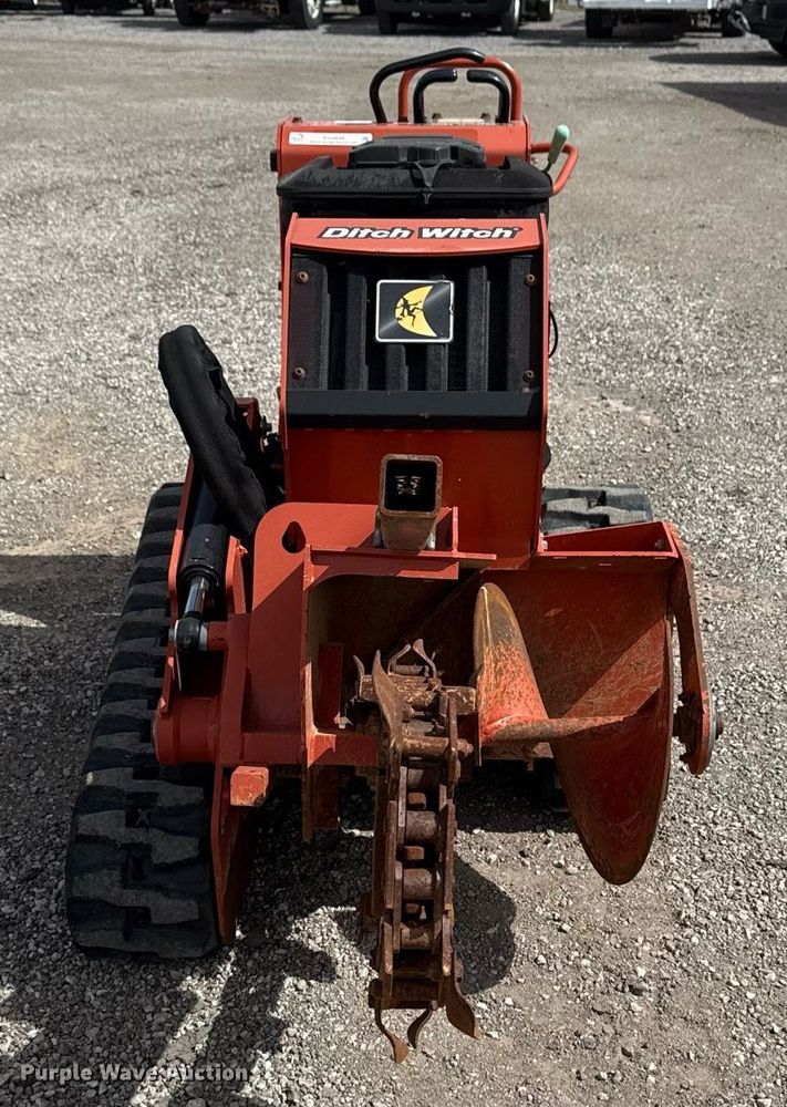 image for item EG2659 2018 Ditch Witch C16X trencher