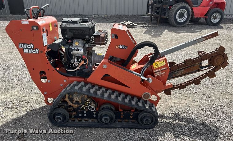 image for item EG2659 2018 Ditch Witch C16X trencher