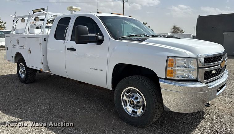 image for item EG2660 2012 Chevrolet Silverado 2500HD Ext. Cab utility bed pickup truck