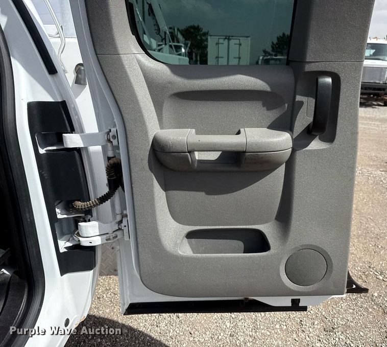 image for item EG2660 2012 Chevrolet Silverado 2500HD Ext. Cab utility bed pickup truck