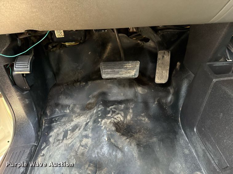 image for item EG2660 2012 Chevrolet Silverado 2500HD Ext. Cab utility bed pickup truck