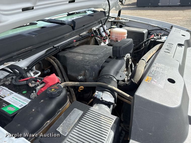 image for item EG2660 2012 Chevrolet Silverado 2500HD Ext. Cab utility bed pickup truck