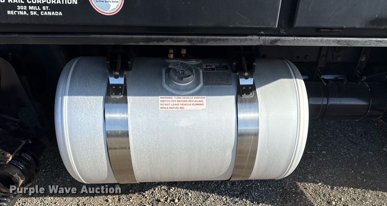 image for item EG2661 2011 Peterbilt 367 crane truck