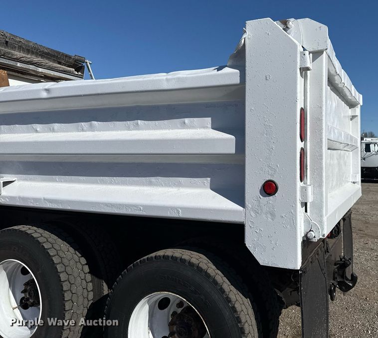 image for item EG2664 2011 International 7600 dump truck