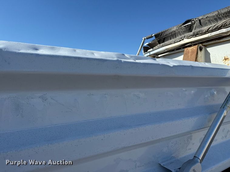 image for item EG2664 2011 International 7600 dump truck