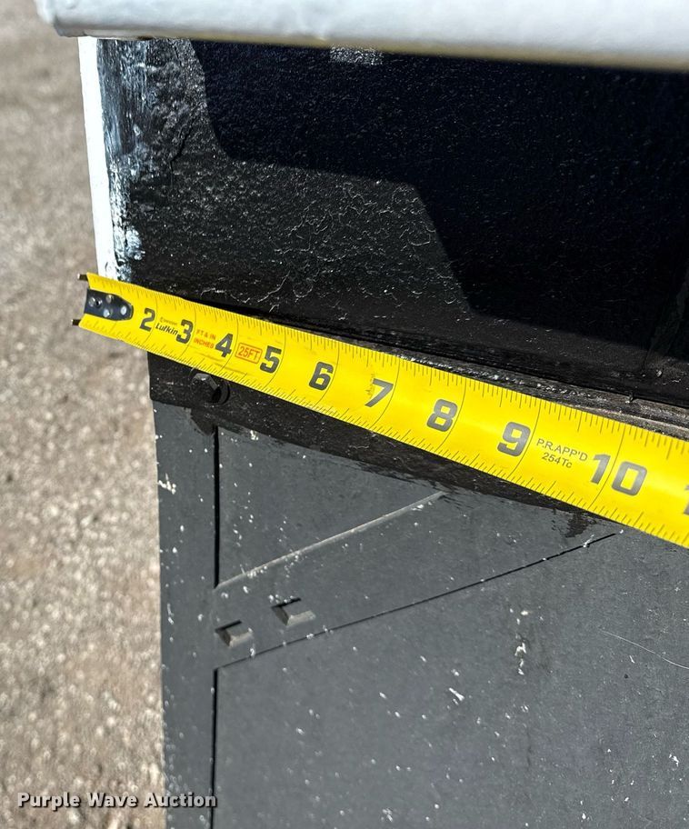 image for item EG2664 2011 International 7600 dump truck