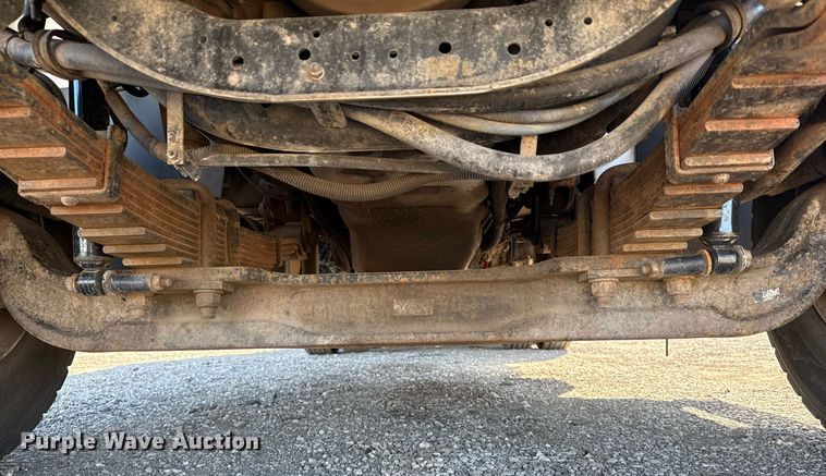 image for item EG2664 2011 International 7600 dump truck