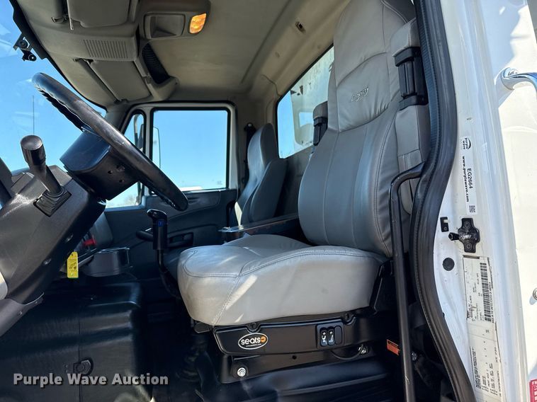 image for item EG2664 2011 International 7600 dump truck