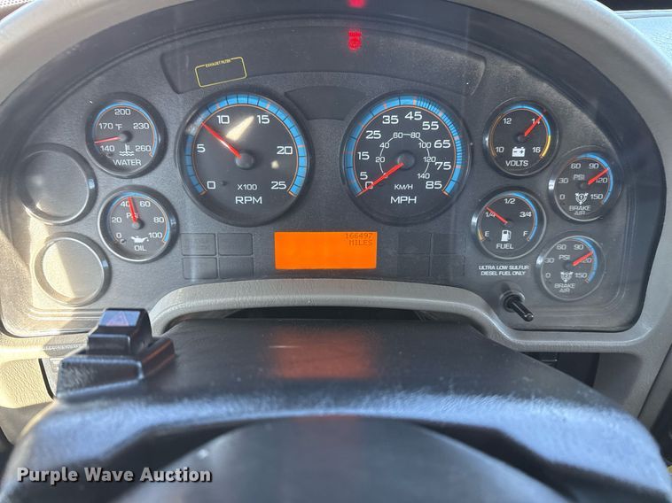 image for item EG2664 2011 International 7600 dump truck