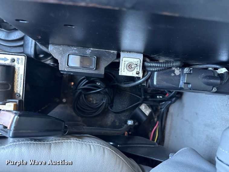 image for item EG2664 2011 International 7600 dump truck