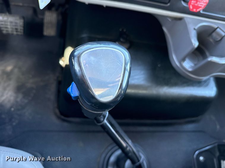 image for item EG2664 2011 International 7600 dump truck