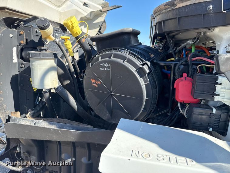 image for item EG2664 2011 International 7600 dump truck