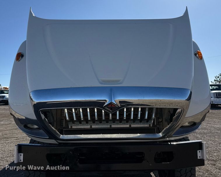 image for item EG2664 2011 International 7600 dump truck