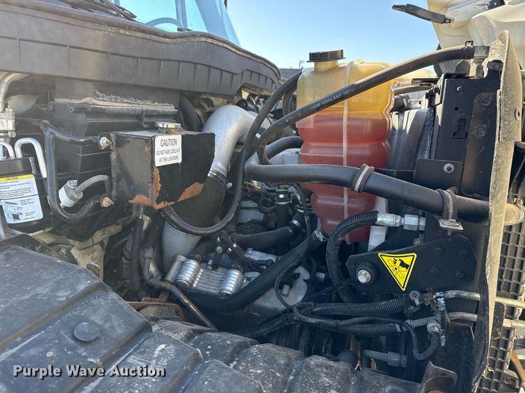 image for item EG2664 2011 International 7600 dump truck