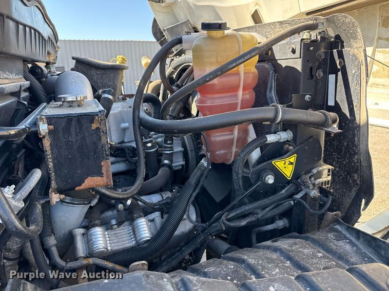 image for item EG2664 2011 International 7600 dump truck