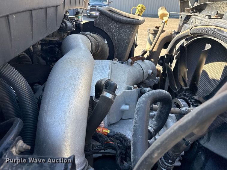 image for item EG2664 2011 International 7600 dump truck