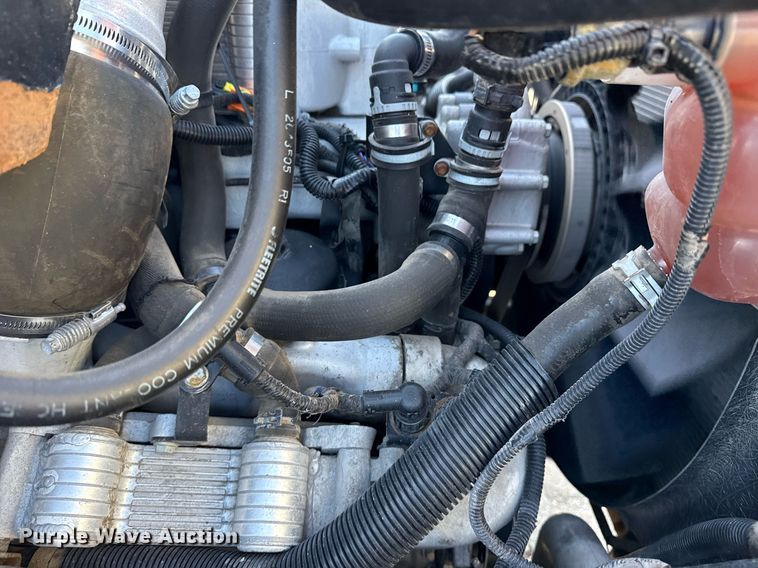 image for item EG2664 2011 International 7600 dump truck