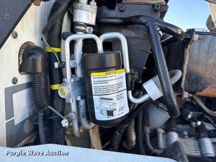 image for item EG2664 2011 International 7600 dump truck