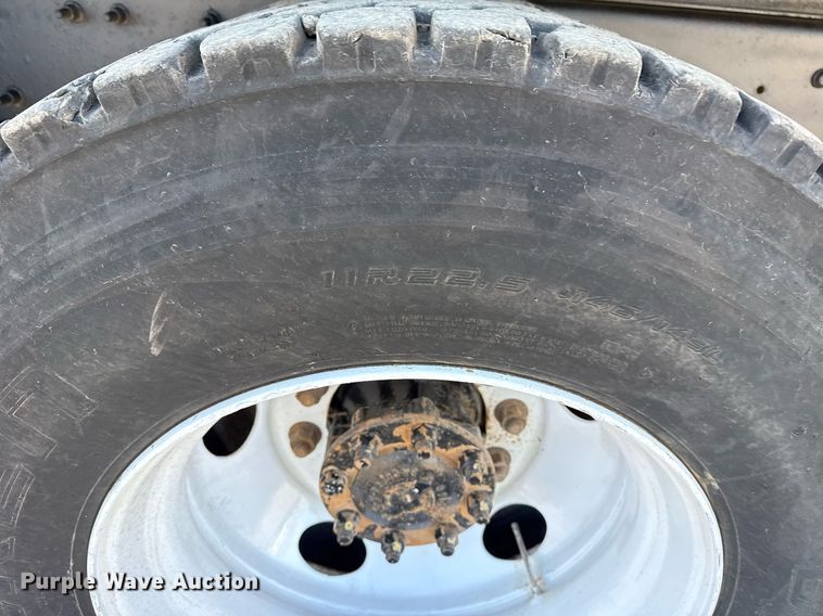 image for item EG2664 2011 International 7600 dump truck