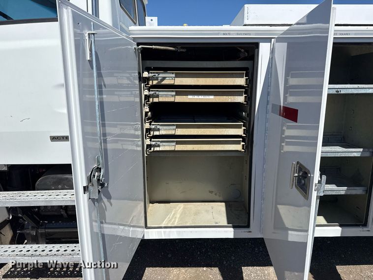 image for item EG5668 2007 Sterling Acterra utility / service truck