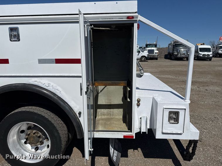 image for item EG5668 2007 Sterling Acterra utility / service truck