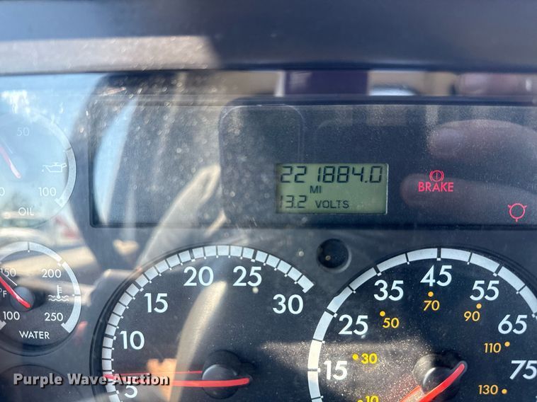 image for item EG5668 2007 Sterling Acterra utility / service truck