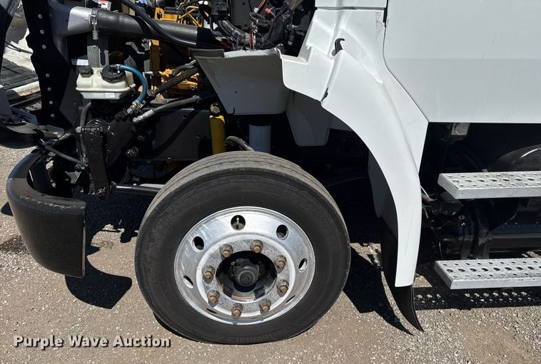 image for item EG5668 2007 Sterling Acterra utility / service truck