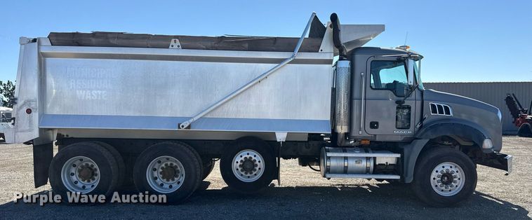 image for item EG5670 2007 Mack CTP dump truck