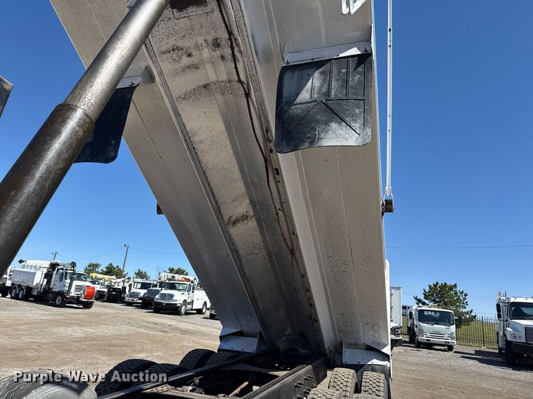 image for item EG5670 2007 Mack CTP dump truck