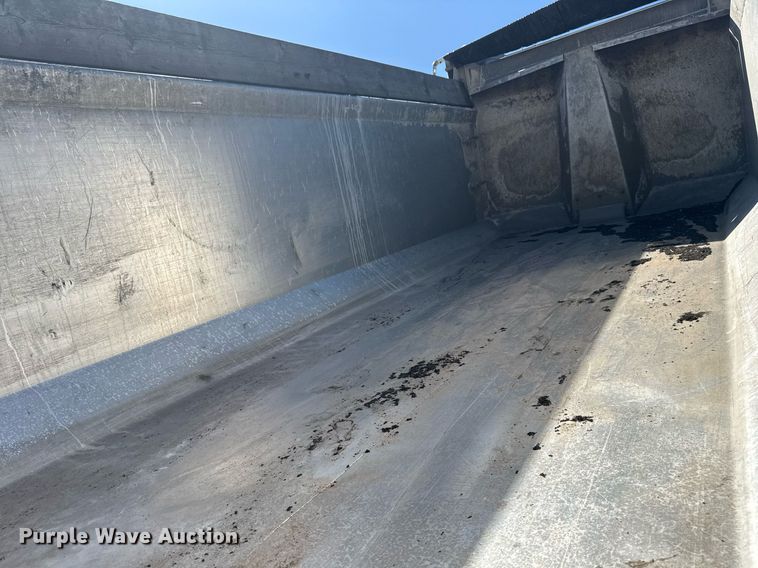 image for item EG5670 2007 Mack CTP dump truck