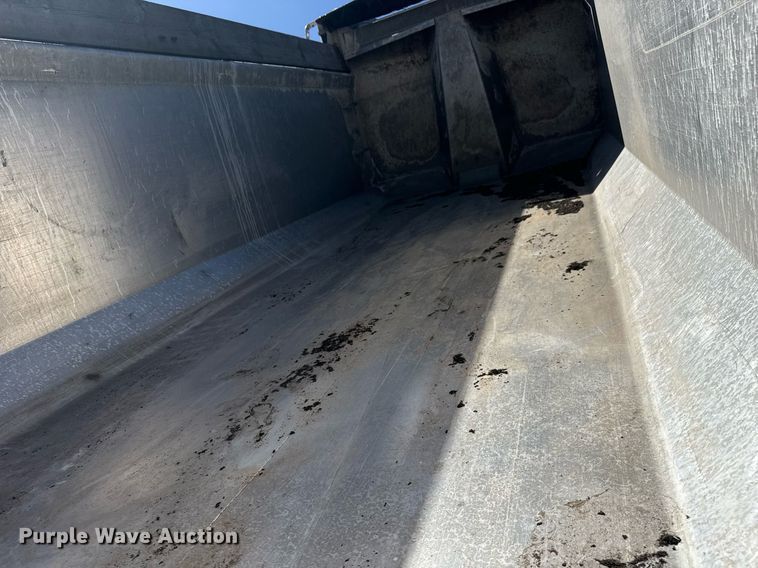 image for item EG5670 2007 Mack CTP dump truck