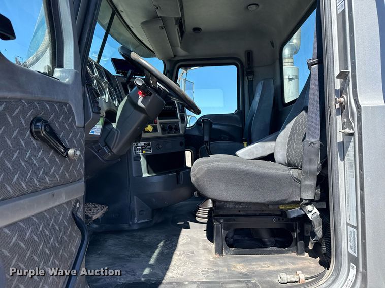 image for item EG5670 2007 Mack CTP dump truck