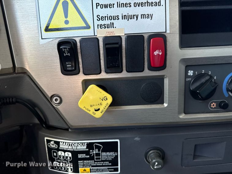 image for item EG5670 2007 Mack CTP dump truck