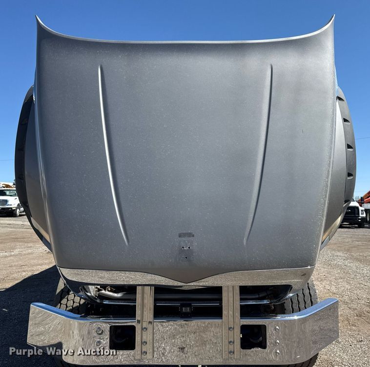 image for item EG5670 2007 Mack CTP dump truck