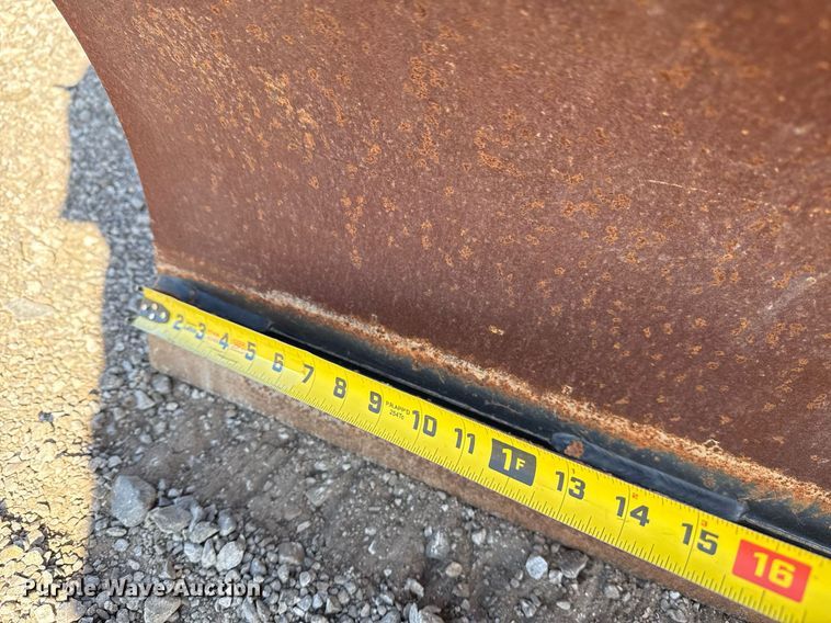 image for item EG5674 2014 Ditch Witch RT120 Quad trencher