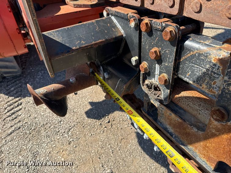 image for item EG5674 2014 Ditch Witch RT120 Quad trencher