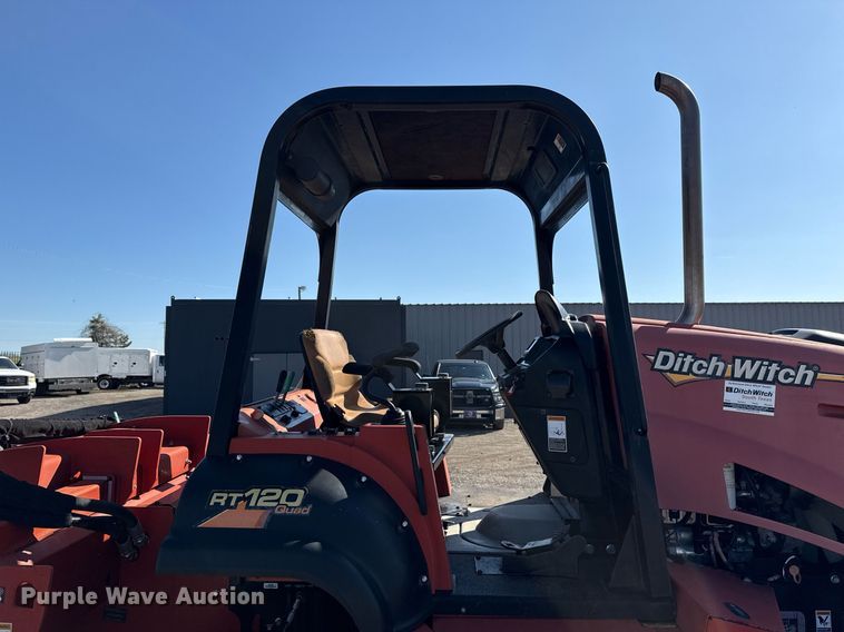 image for item EG5674 2014 Ditch Witch RT120 Quad trencher