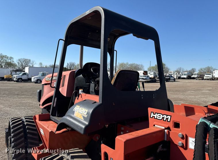 image for item EG5674 2014 Ditch Witch RT120 Quad trencher