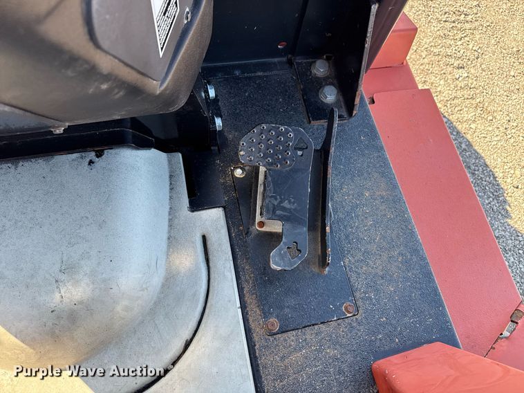 image for item EG5674 2014 Ditch Witch RT120 Quad trencher